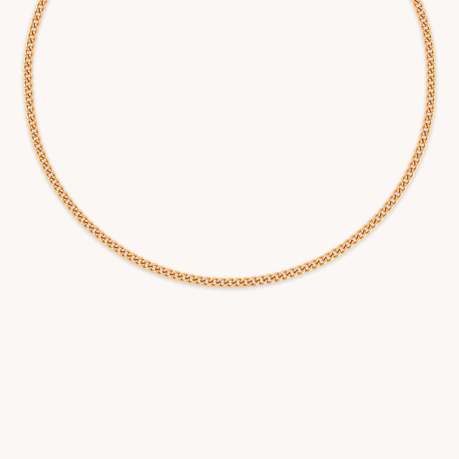 Bold Essential Curb Chain Necklace in Gold