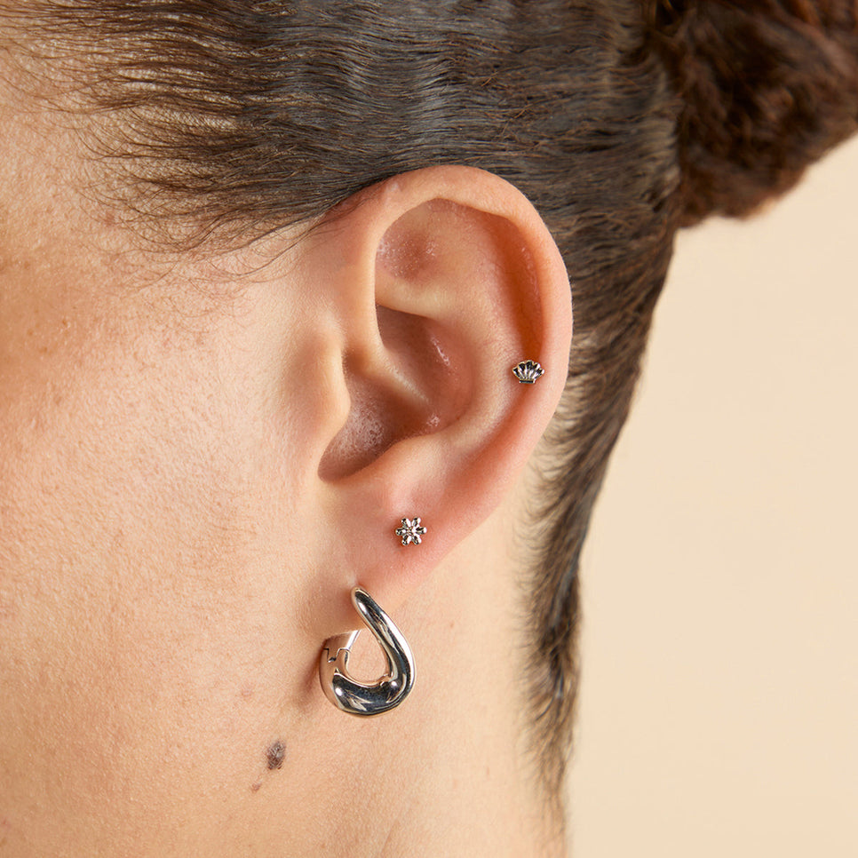 Flower Titanium Piercing Stud in Platinum