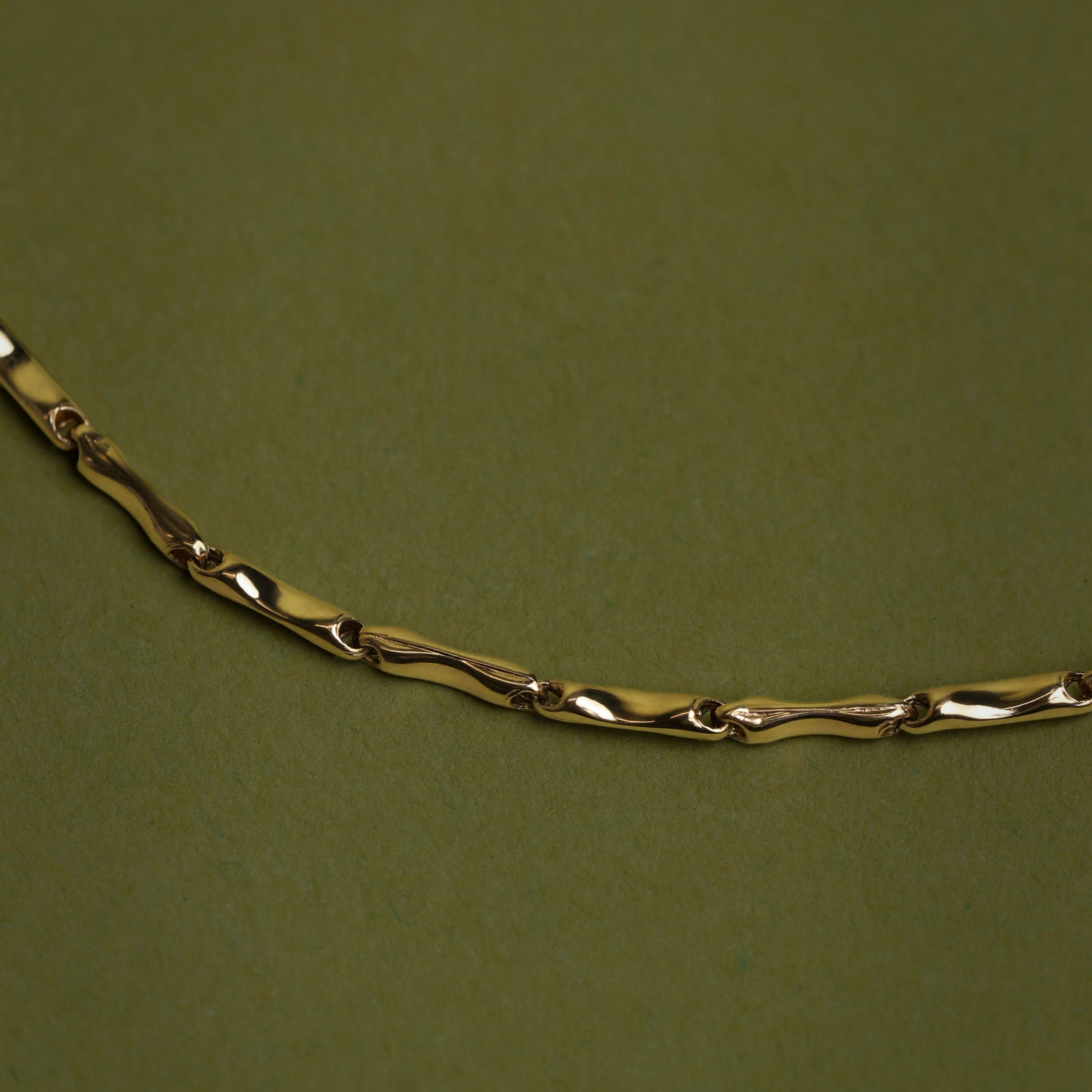 Molten Bar Chain Necklace in Solid Gold