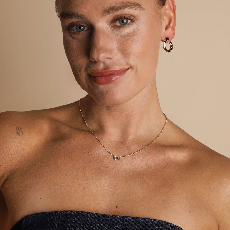 Opal Bezel Pendant Necklace in Gold