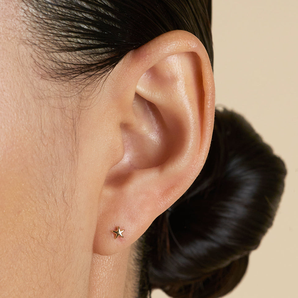 Star Small Piercing Stud in Solid Gold-Astrid &amp; Miyu