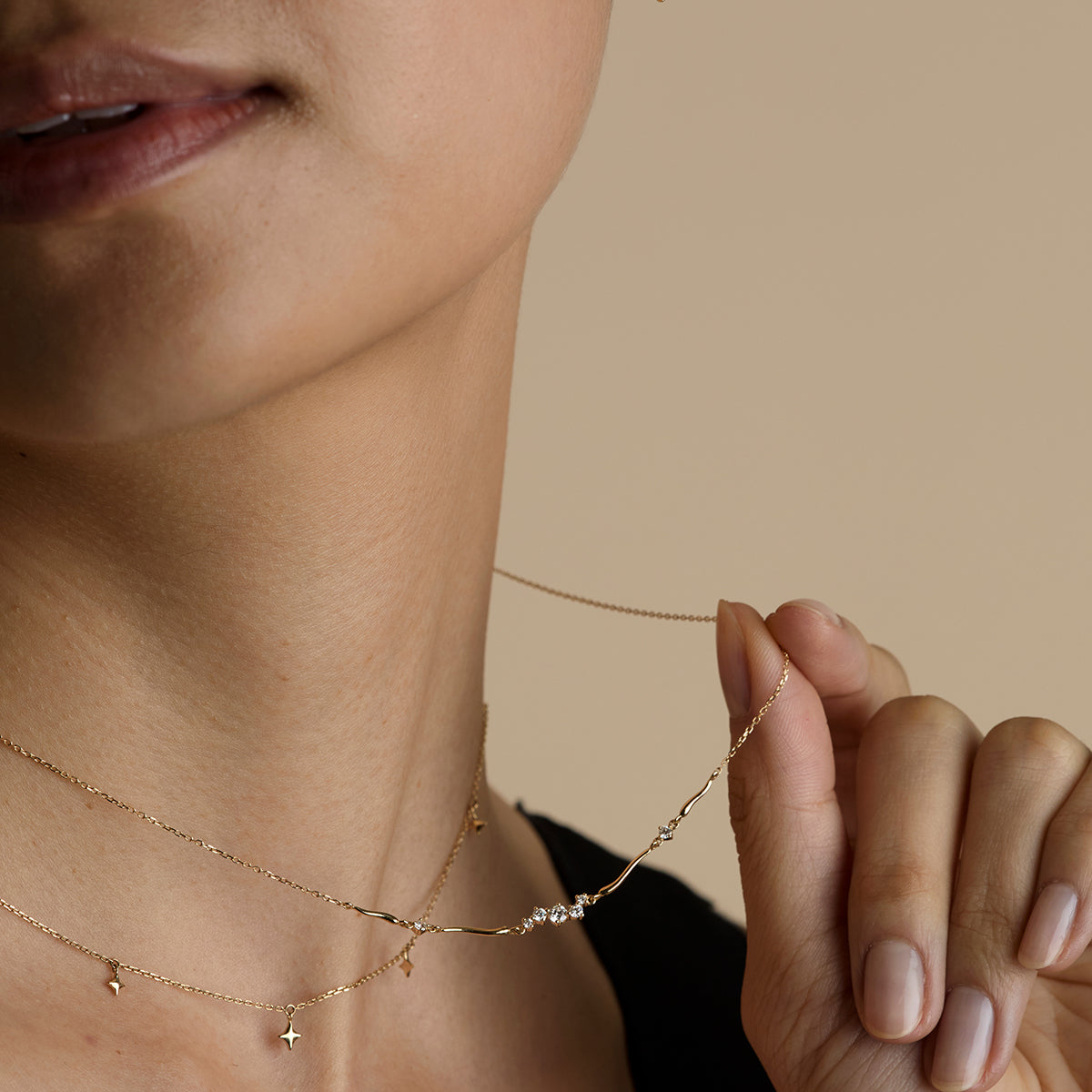 Diamond Cluster Molten Necklace in Solid Gold-Astrid &amp; Miyu