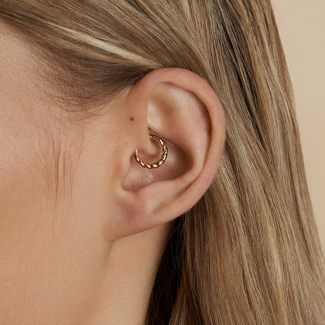 Rope Daith Ring in Solid Gold-Astrid & Miyu