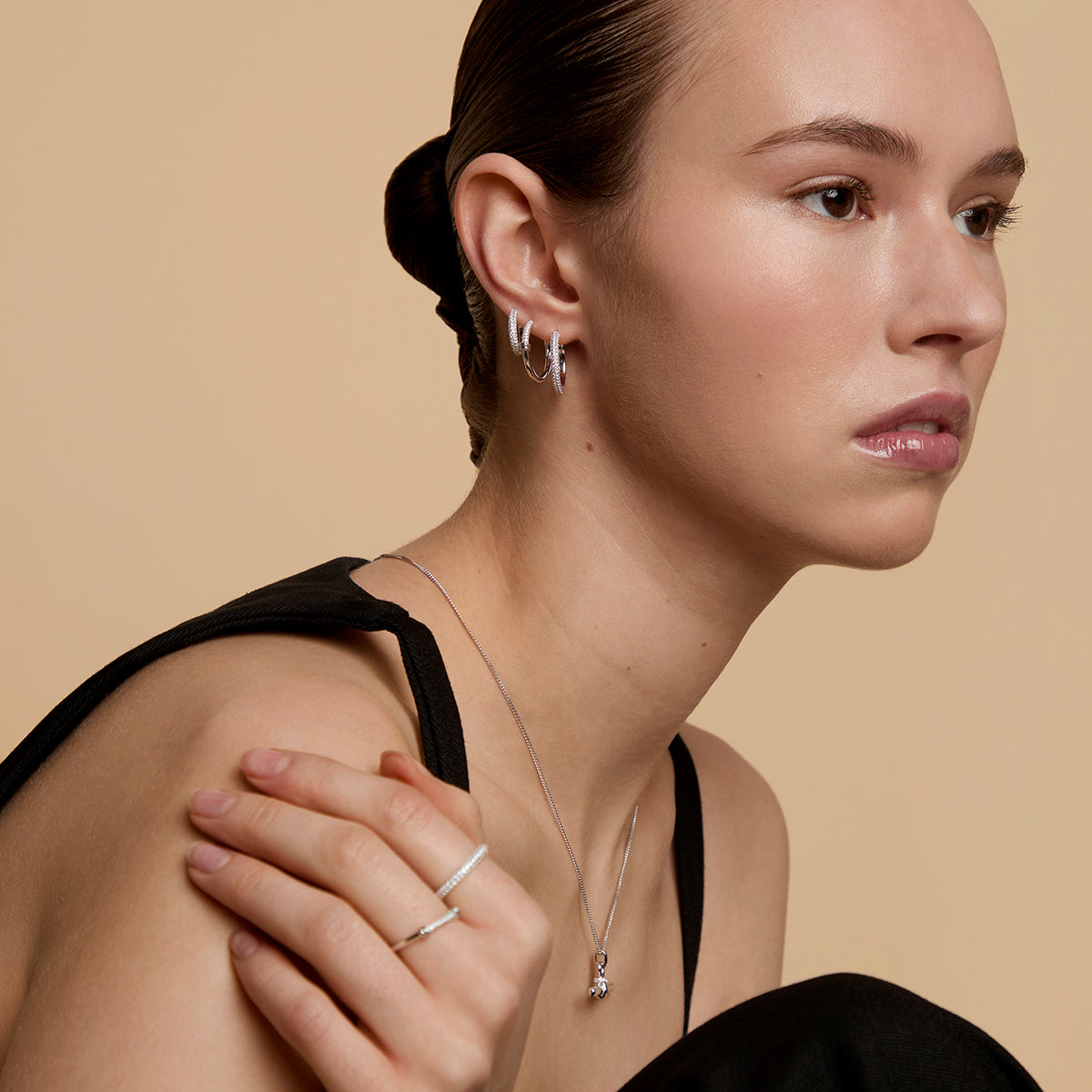 Pavé Essential Medium Hoops in Silver