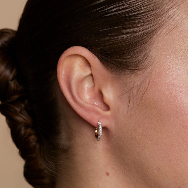 Pavé Essential Small Hoops in Gold