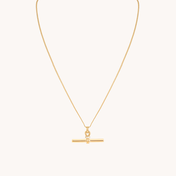 Hardware T-Bar Pendant Necklace in Gold