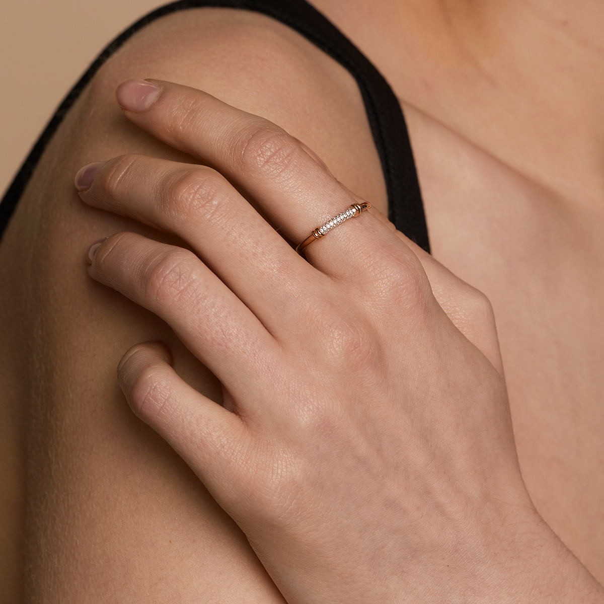 Pavé Knot Ring in Gold