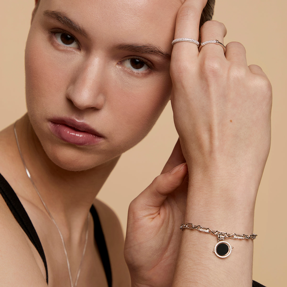 Pavé Knot Ring in Silver