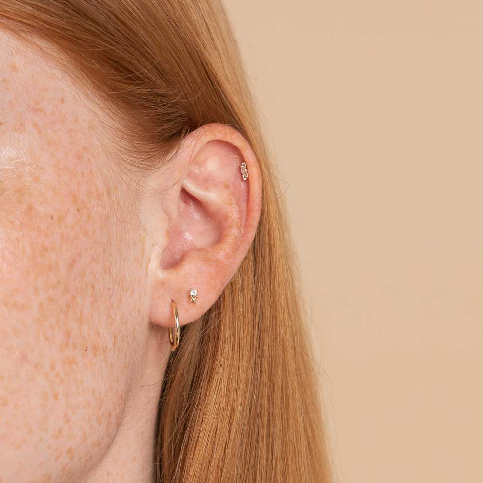 April White Topaz - April Topaz Birthstone Earrings in Solid Gold - Stud Earrings - Astrid &amp; Miyu