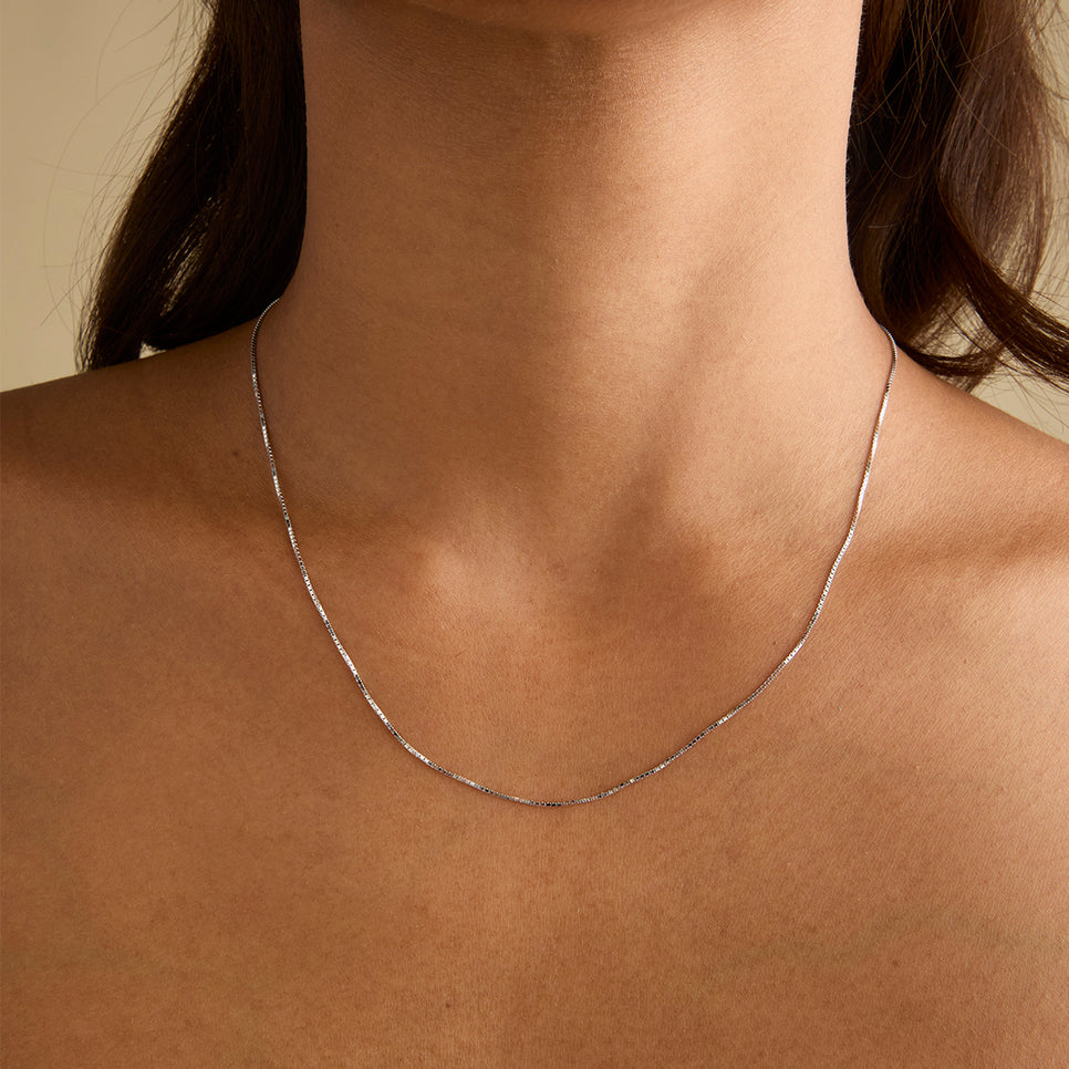 Shoreditch Chain Necklace in Solid White Gold