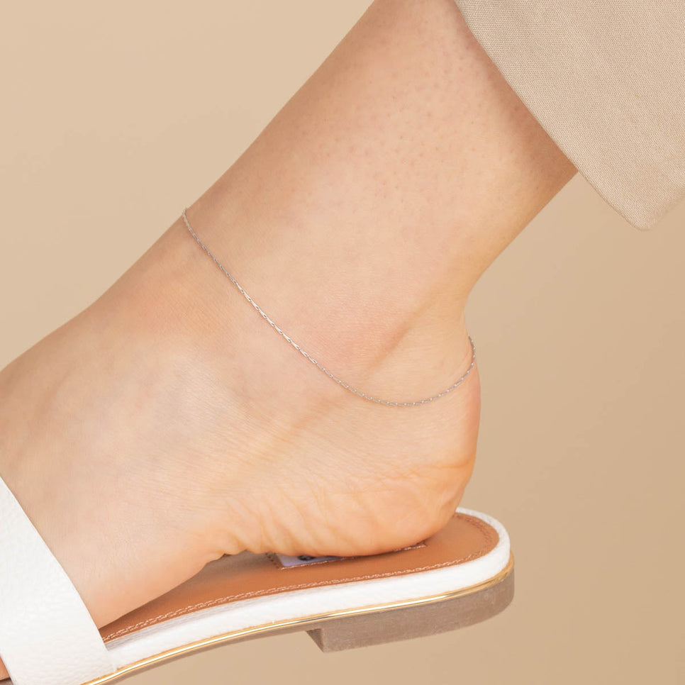 Anklets - Marylebone Chain Anklet in Solid White Gold - - Astrid &amp; Miyu