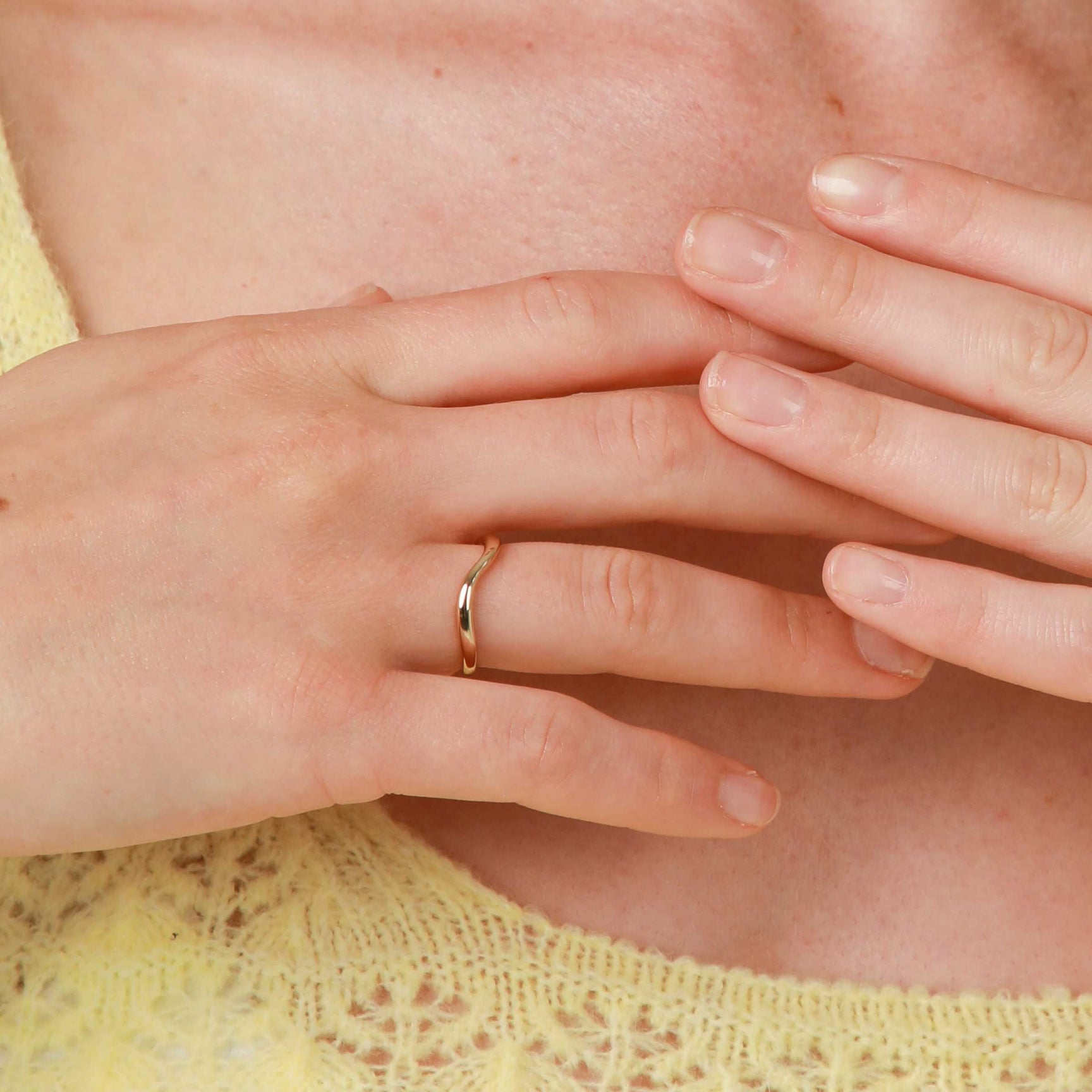 Wave Ring in Gold worn