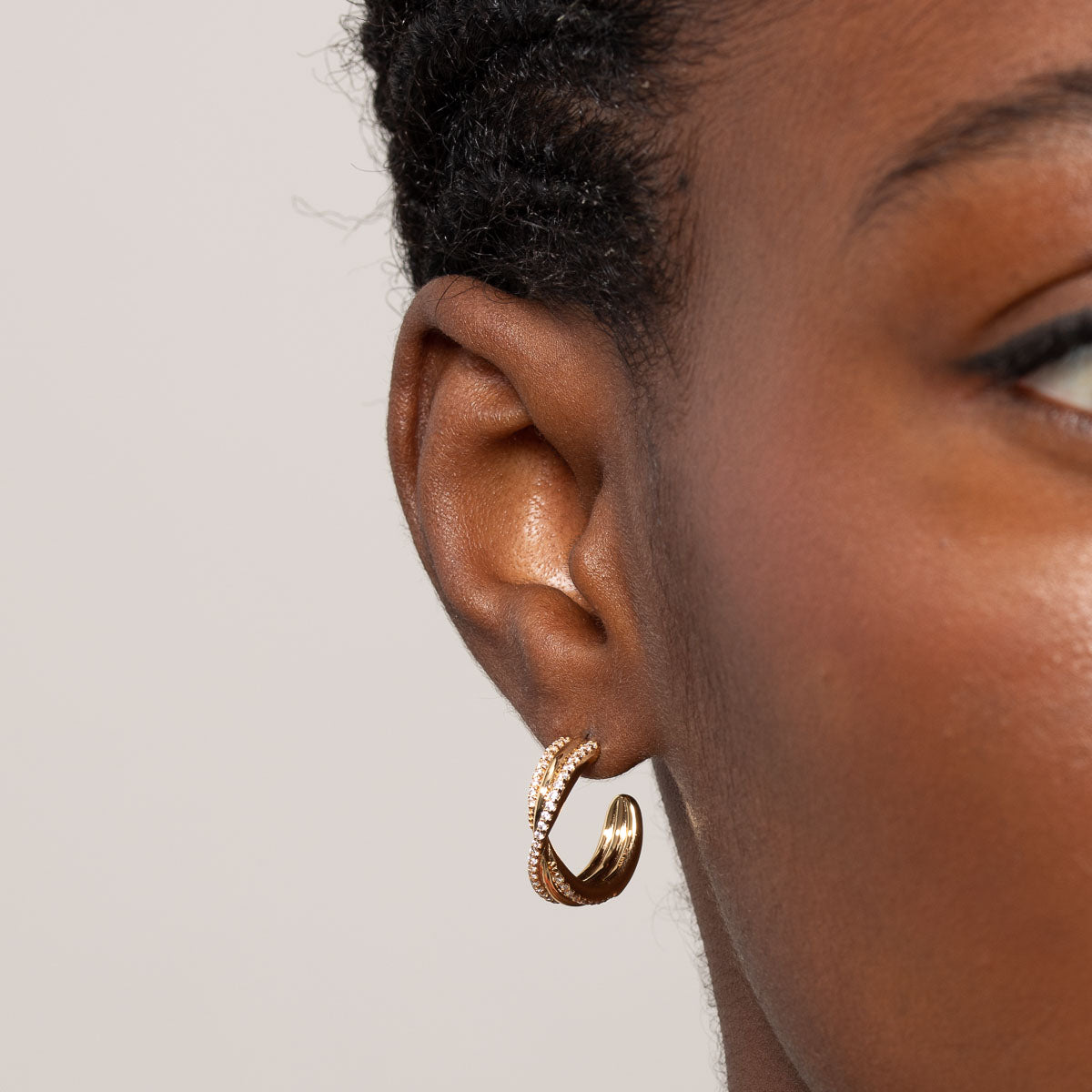 Twist Pavé Hoops in Gold