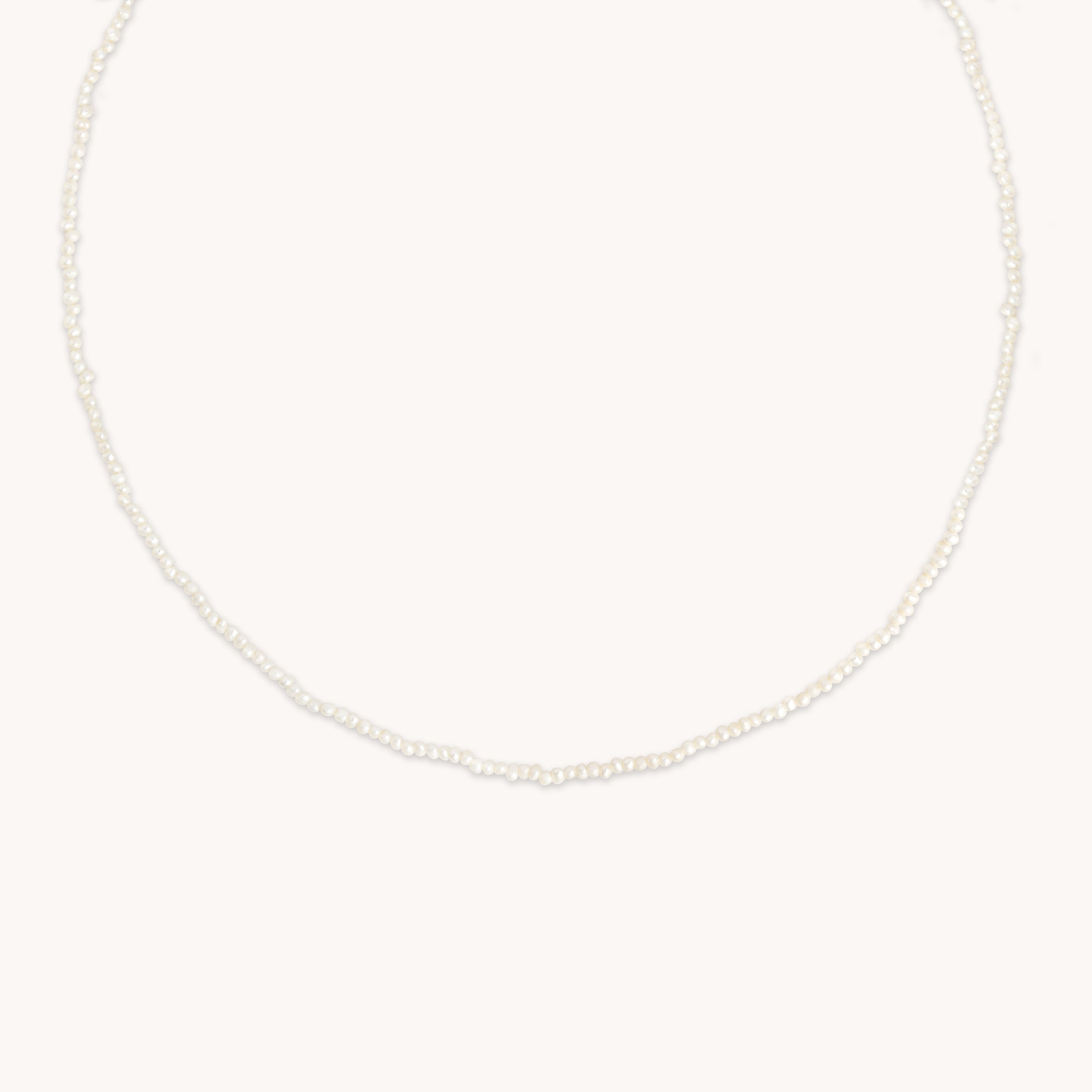 Radiant Pearl Necklace in Gold