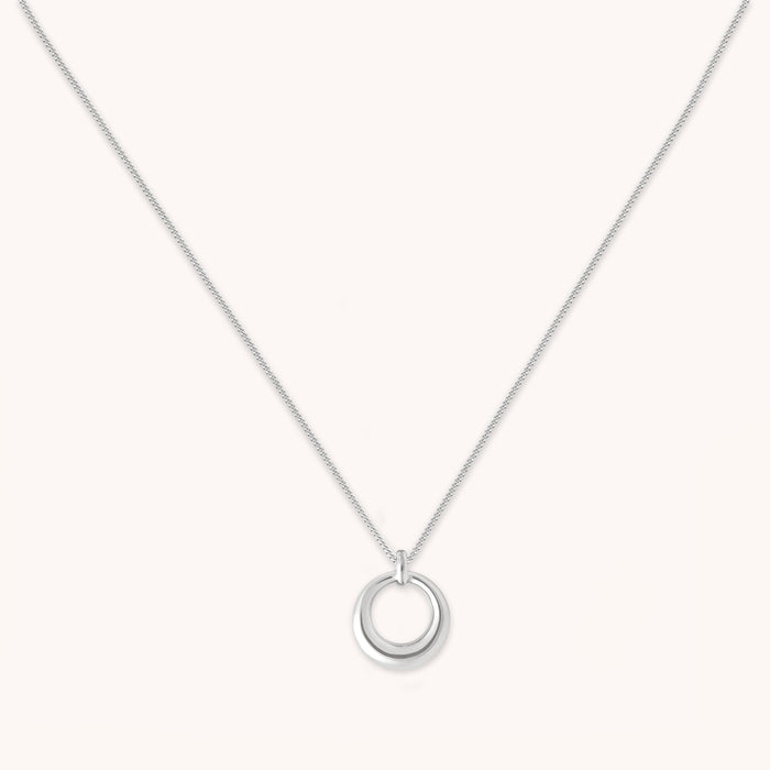 Bold Halo Pendant Necklace in Silver