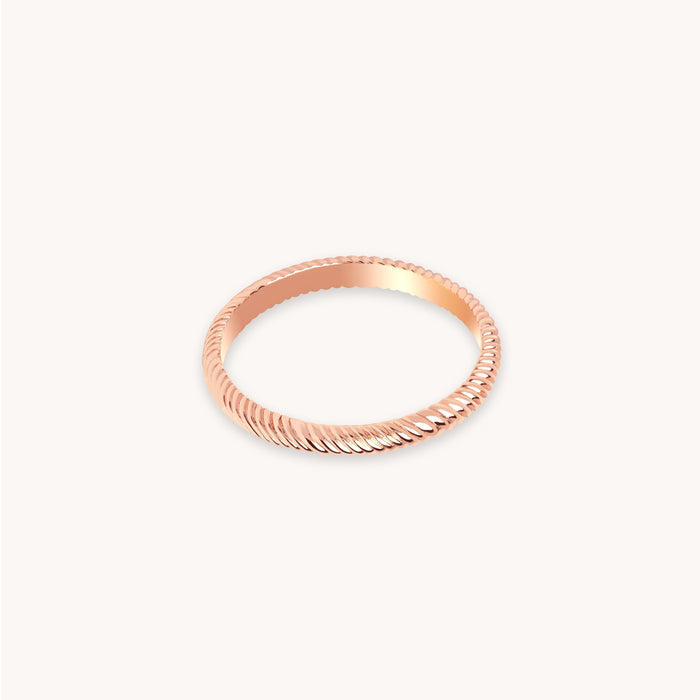 Etched-Band-Ring-in-Rose-Gold-cutout