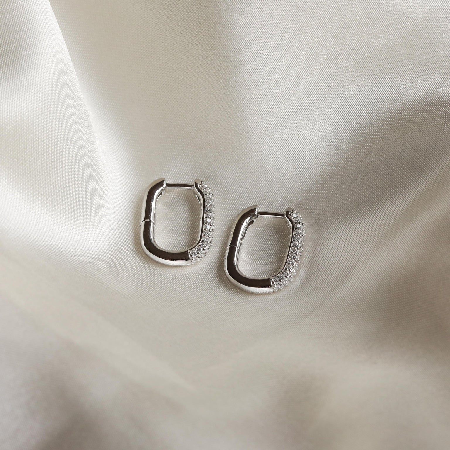 Rectangular Glimmer Hoops in Silver