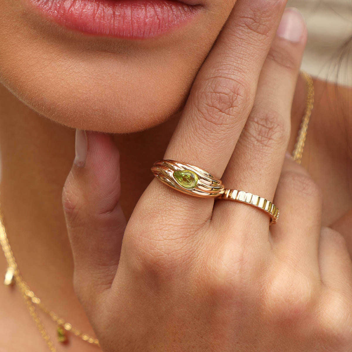 Olivine Wave Dome Ring in Gold