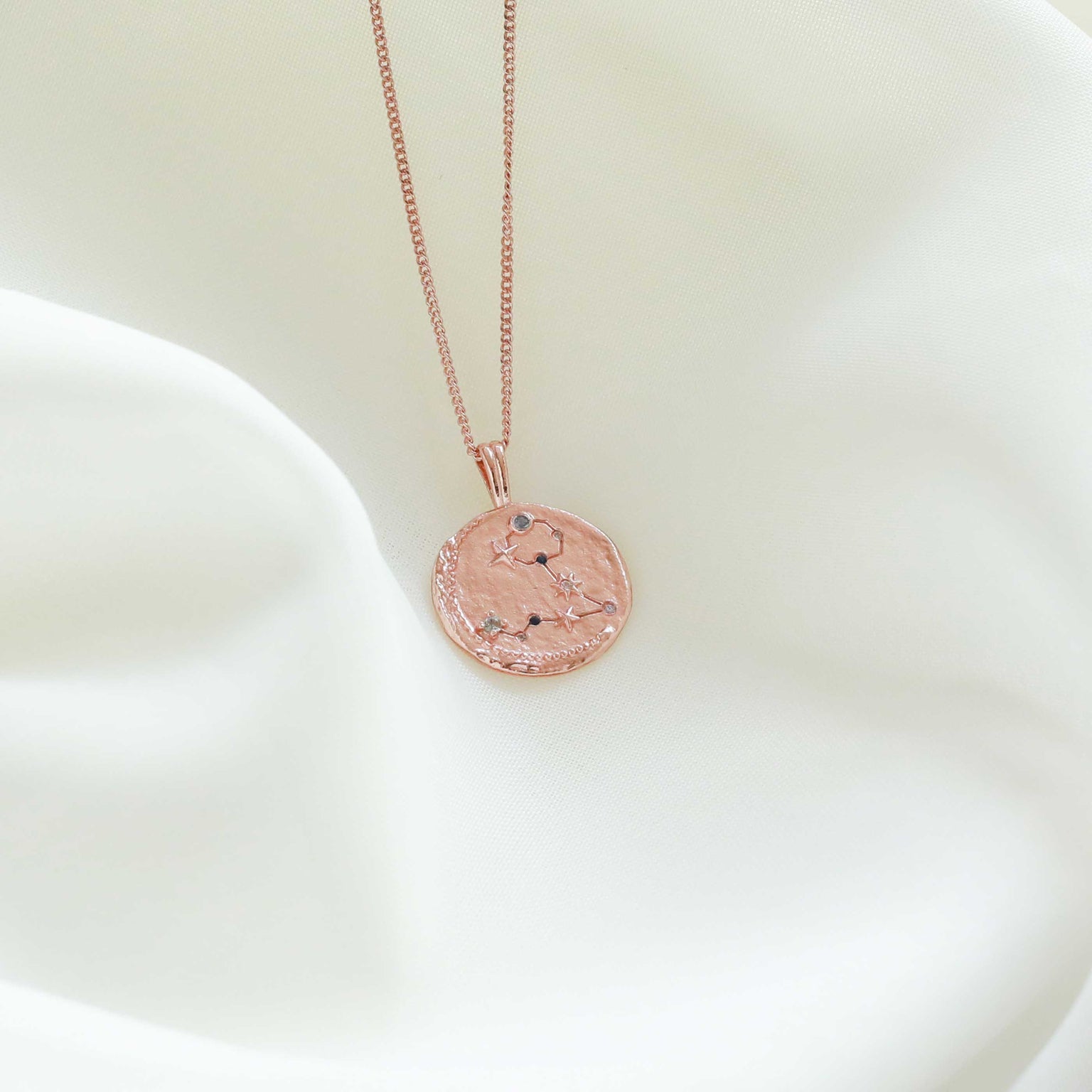 Pisces Zodiac Pendant Necklace in Rose Gold